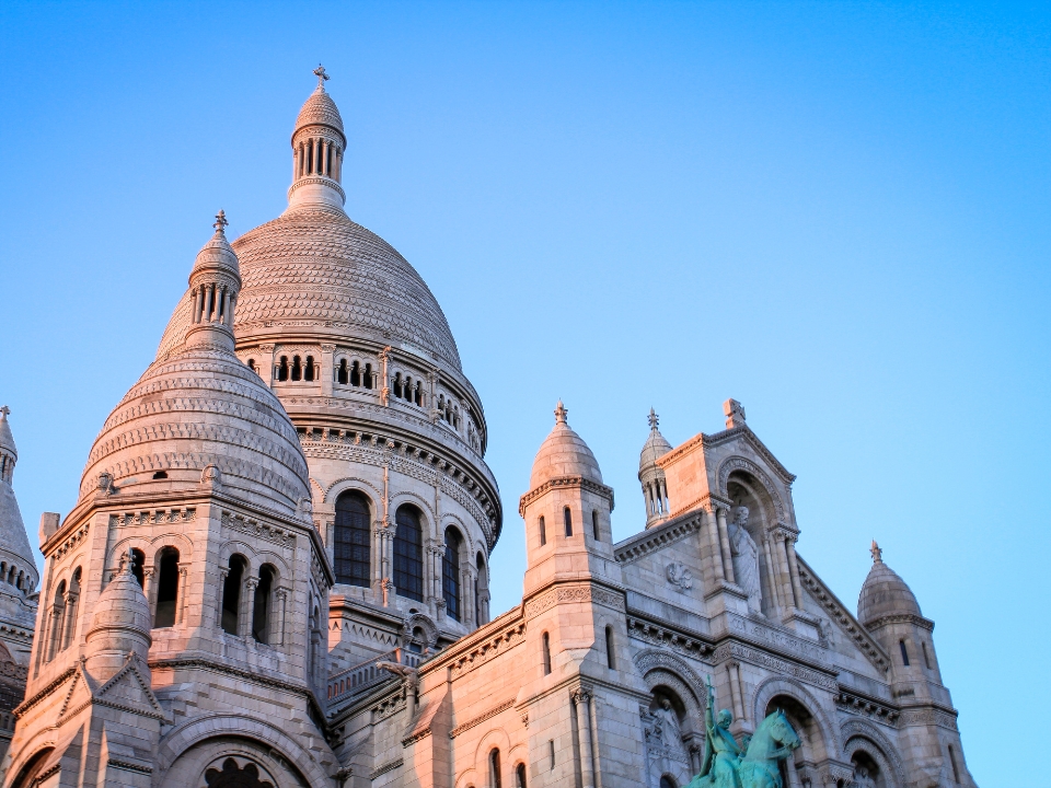 Activité 1 - Observer la vue de la Basilique du Sacré-Coeur de Paris
