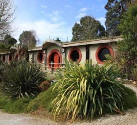 Hobbit Motel
