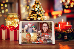 COMMENT RÉUSSIR VOTRE SOIRÉE DE NOËL VIRTUELLE?